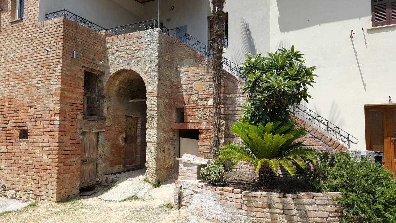 Montevenere 83 Villa Chiusi Luaran gambar